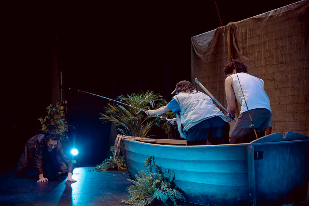 Alligator Hunting by Jessica Lemes da Silva